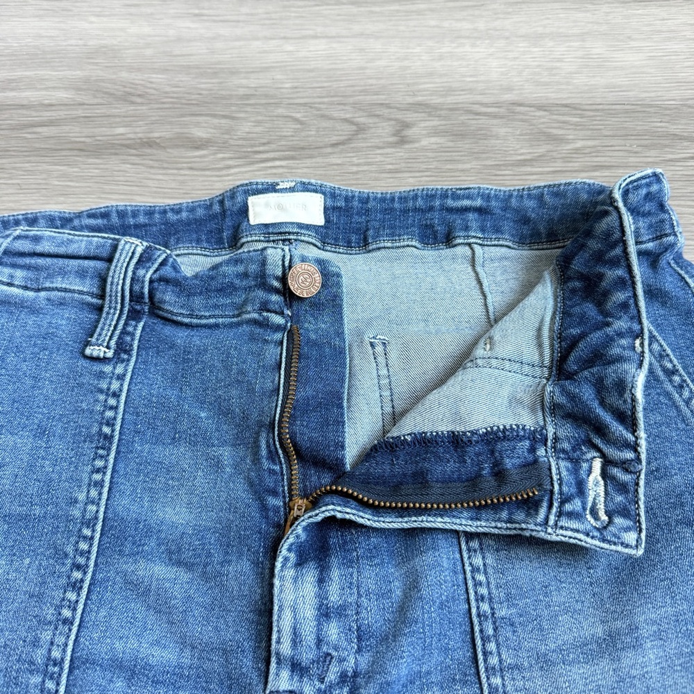MOTHER Shaker Chop Short – Groovin’ Wash | Size 31 - Picture 2 of 11